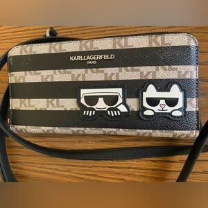 KARL LAGERFELD PARIS ZIP AROUND CROSSBODY/WALLET LEATHER AUTHENTIC- with details